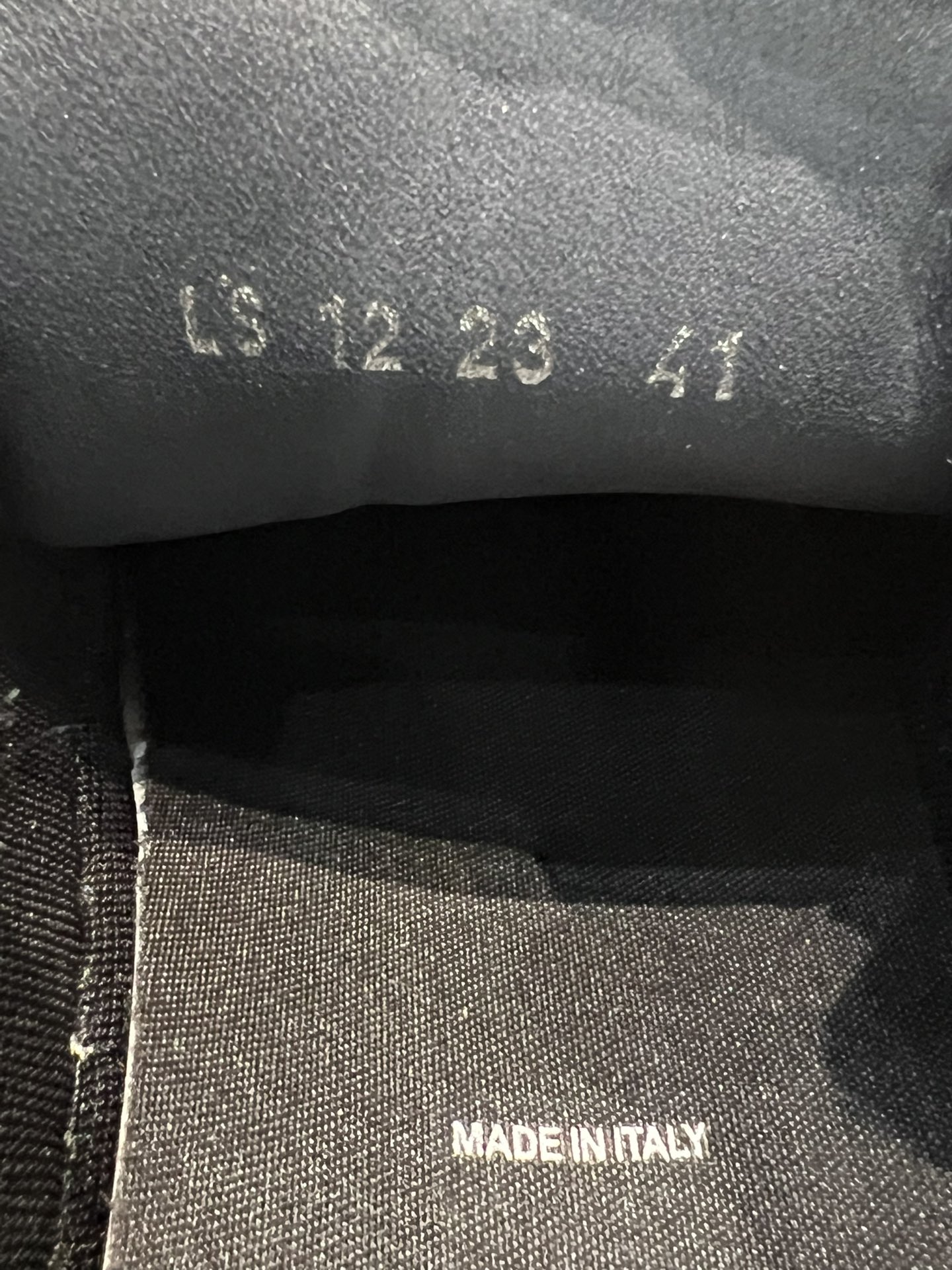 1dd70ac8bd39662789e746df7f0ed82b_1765879043_0954.jpg