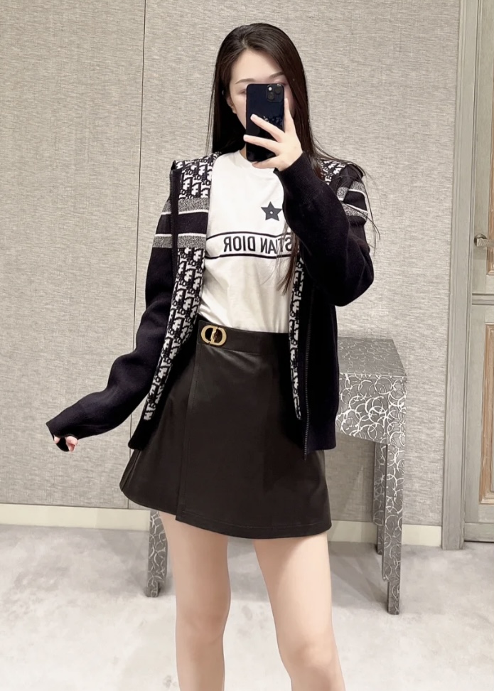 40dbd5a4bfa3469e2ddc10729fec2c26_1765520272_651.jpg