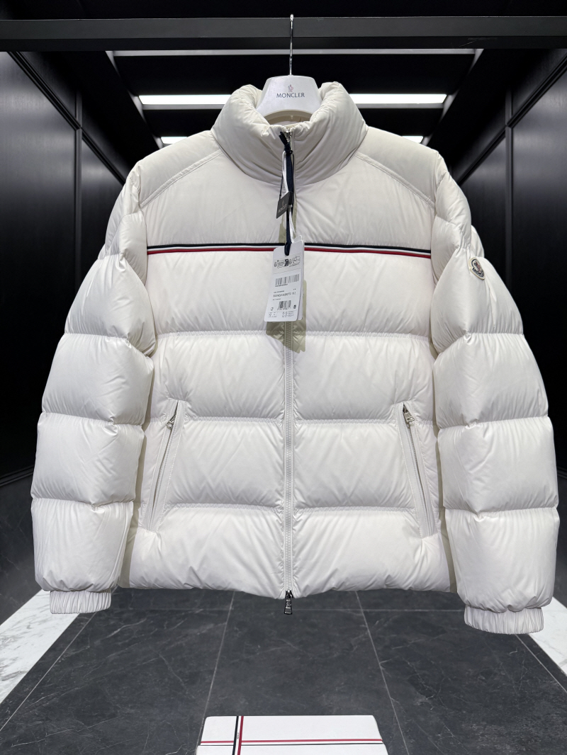 6b1149ebfca38f038554ff78dfe0ed30_1765688505_9099.jpg