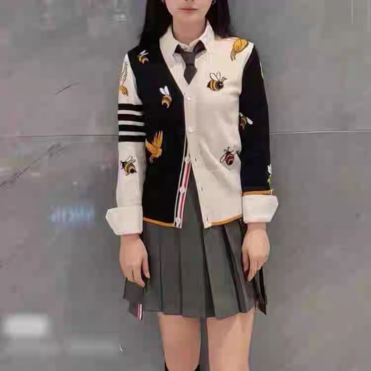 8090409b0aa84c172b670907ee87758c_1765790540_7722.jpg
