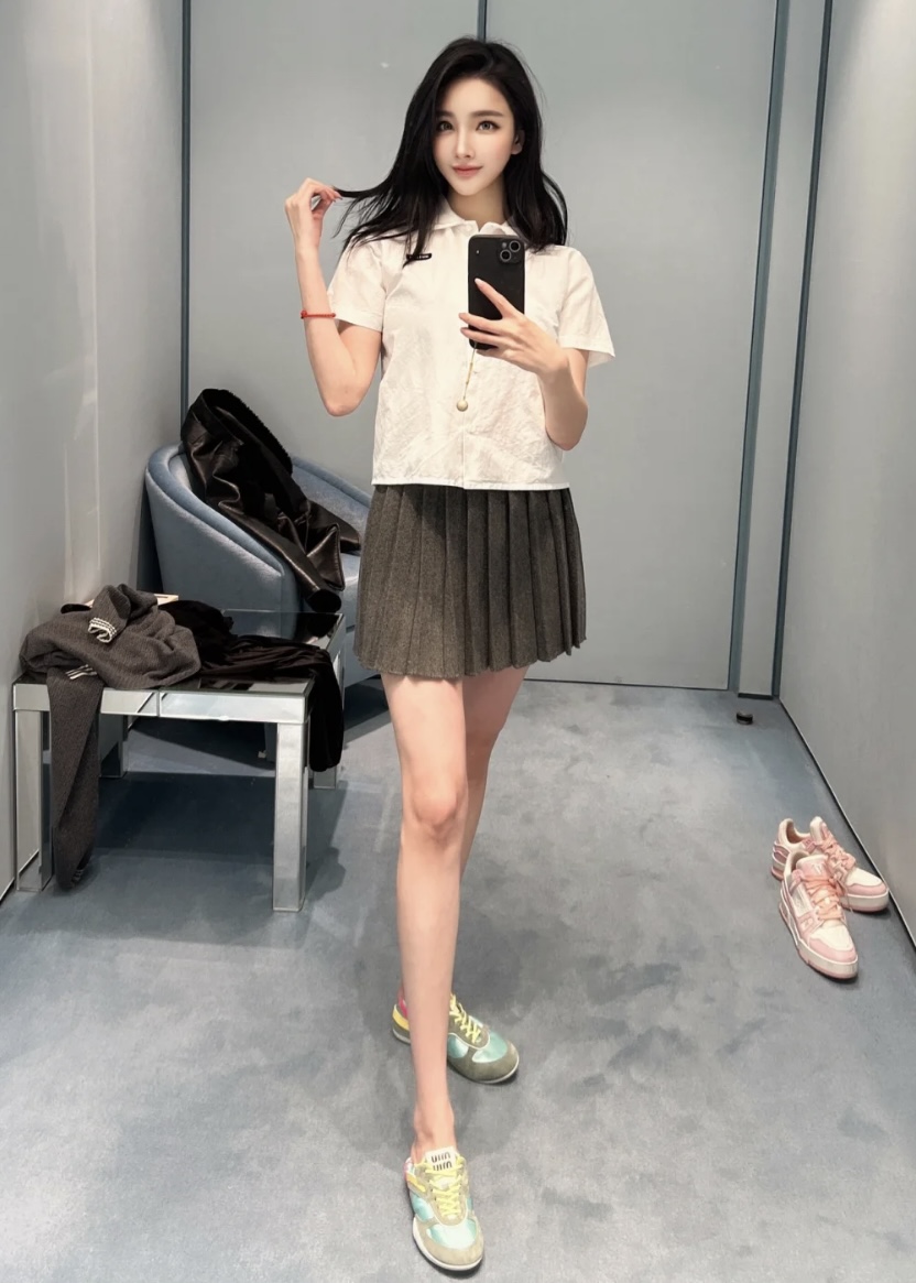 bebb1b38302cab0948bef3f1f9643dc3_1765780497_8026.jpg