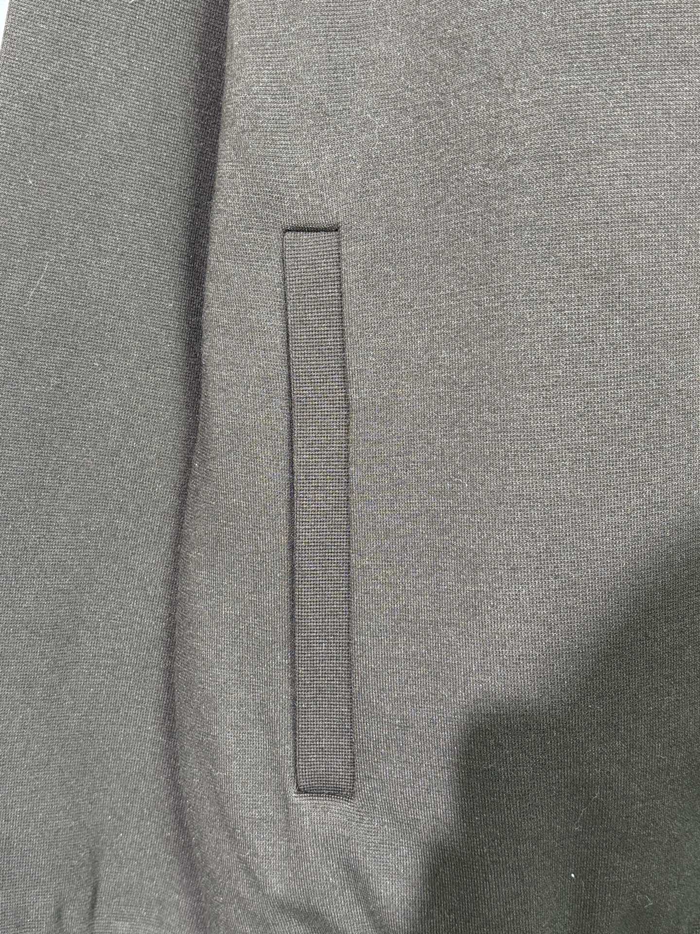 e89511fa30f0c0a57a9e0bc0385d4799_1766288884_7117.jpg
