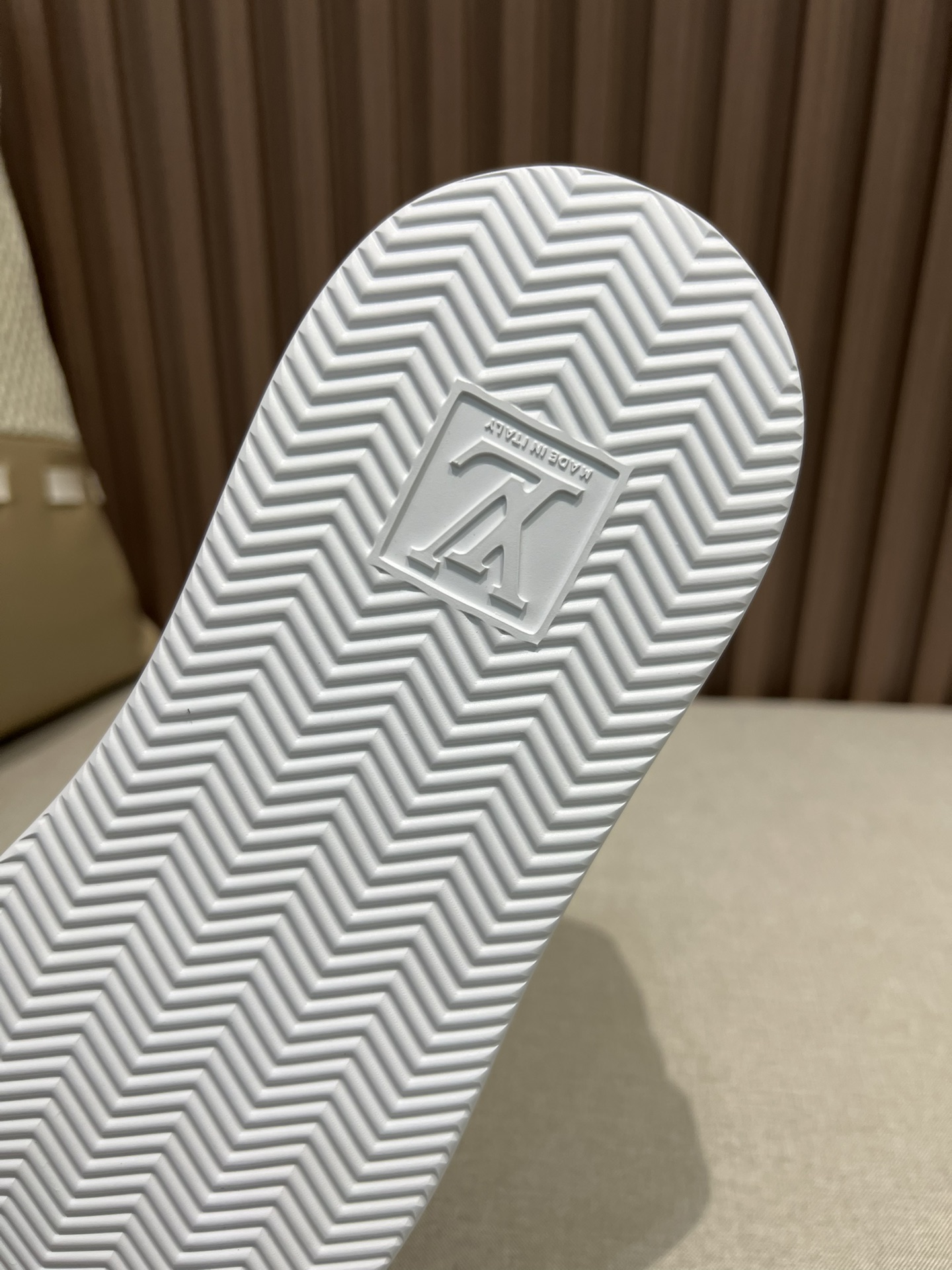 ea09eb182d93675972e8609aa7eba596_1765633600_7472.jpg