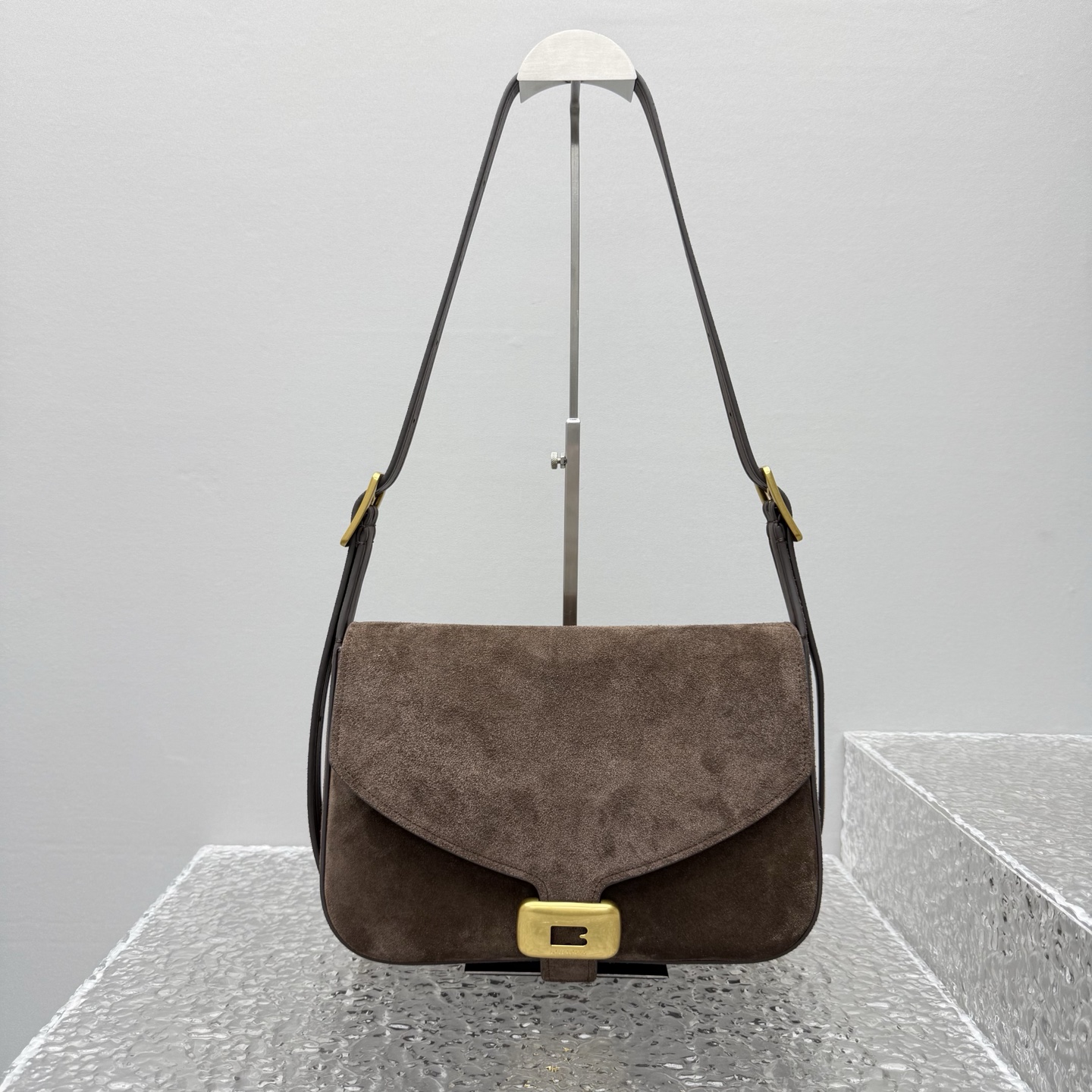 65de0aa2ddb00efb0d00f9385737947c_1780215867_0159.jpg