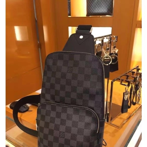 [국내배송] 루이비통 에비뉴 슬링 백 최신상