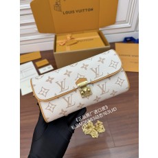 [듀티프리] 루이비통 포쉐트 카미유