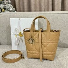 [여왕샵] 디올 뚜주흐 버티컬 토트백 스몰