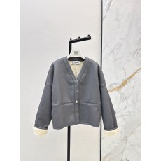 로에베 25SS·FW 친환경 모피 일체형 코트