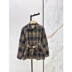 미우미우 25SS·FW 리버시블 트렌치 코트