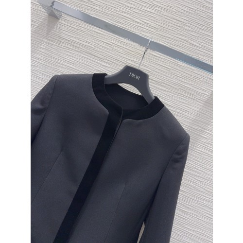 디올 2025 FW 클래식 정장 코트