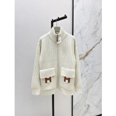에르메스 25SS 클래식 H 패턴 울 니트 코트