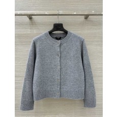 샤넬 가을겨울 울 라운드넥 가디건