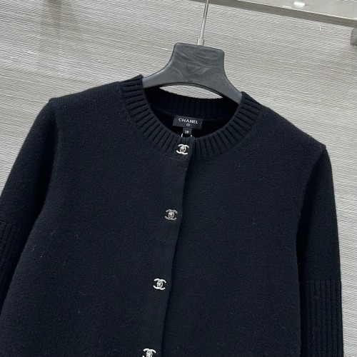 샤넬 가을겨울 울 라운드넥 가디건