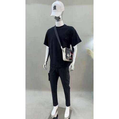 우영미 블랙 시티 그래픽 티셔츠