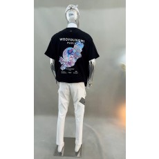 우영미 25SS 3D 코랄 백로고 반팔 티셔츠