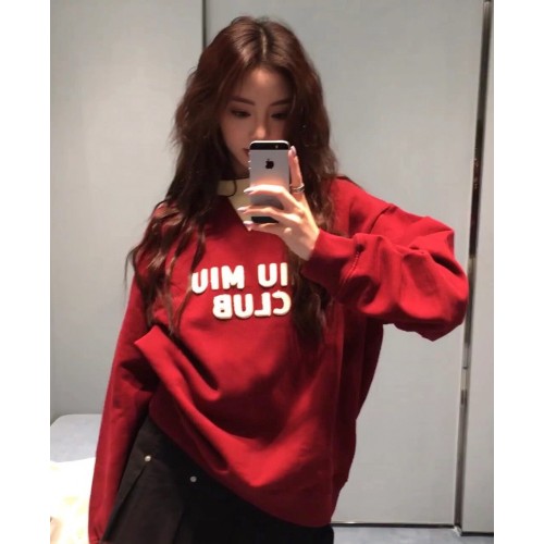 미우미우 신년 한정 배색 레이어드 자수 기모 맨투맨