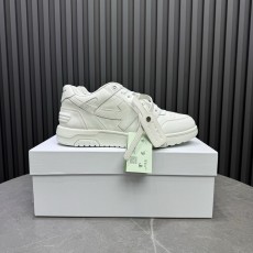 오프화이트 아웃 오브 오피스 스니커즈