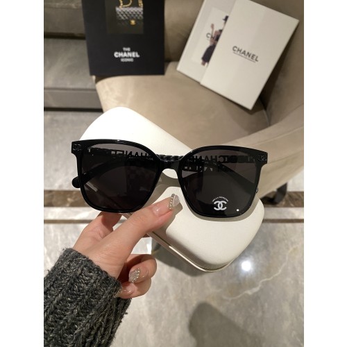 샤넬 직사각형 프레임 선글라스 CH0778