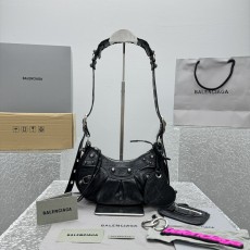 [카타] 발렌시아가 르 카골 XS 숄더백 블랙