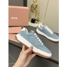 미우미우 스웨이드 스니커즈