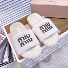 미우미우 양털 슬리퍼