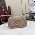 구찌 블론디 미디엄 핸드백 815700