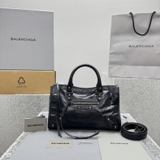 [카타] 발렌시아가 르 시티 모터백 스몰 블랙