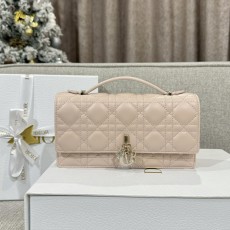 [여왕샵] 디올 My Dior 미니 백 WOC 파우더
