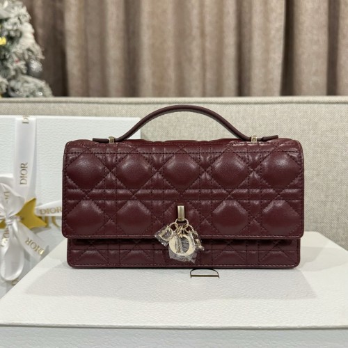 [여왕샵] 디올 My Dior 미니 백 WOC 버건디