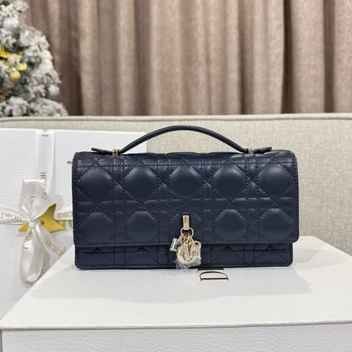 [여왕샵] 디올 My Dior 미니 백 WOC 네이비