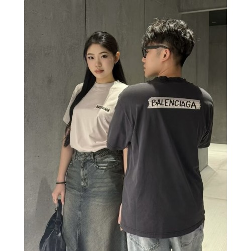 [V공장] 발렌시아가 테이프 와펜 스티커 반팔 2컬러 남녀공용
