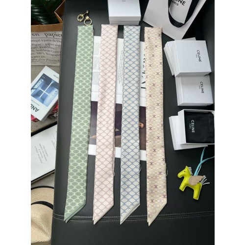 셀린느 라발리에르 미니 트리옹프 실크 트윌 스카프