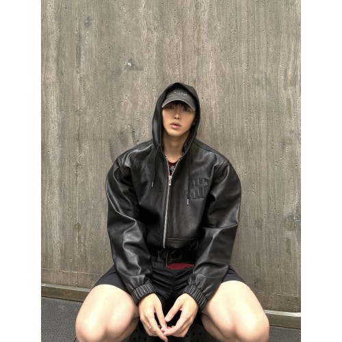 언디피티드 파이브 스트라이프 호스 이어 가죽 재킷