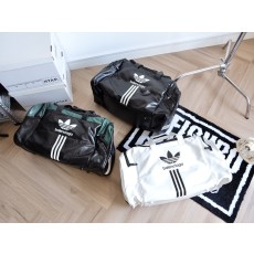 발렌시아가 x 아디다스 빈티지 파인그레인 가죽 토트백