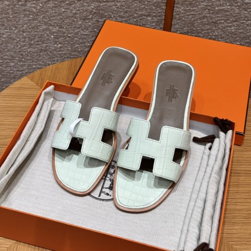 [찡댄] 에르메스 오란 샌들 악어가죽 버블 그린
