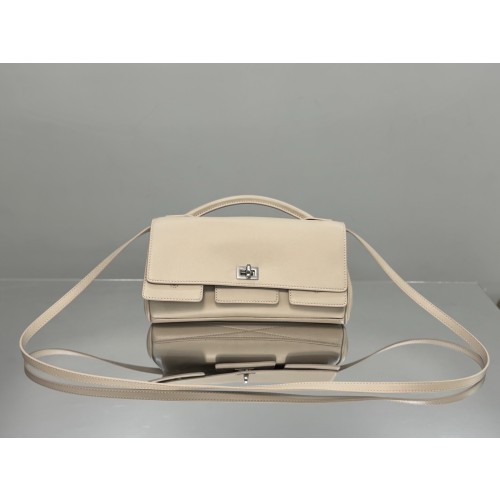 [소련] 발렌시아가 벨 에어 스몰 클러치 온 스트랩 아몬드