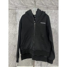 발렌시아가 FW26 페이크 투피스 워시드 집업