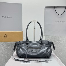 [카타] 발렌시아가 르 시티 이스트웨스트 백 그레이