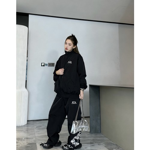 발렌시아가 26SS 레터링 자수 트레이닝 세트 남녀공용