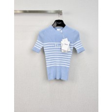 [V공장] 디* 26SS 마리니에르 쇼트 스웨터 블루